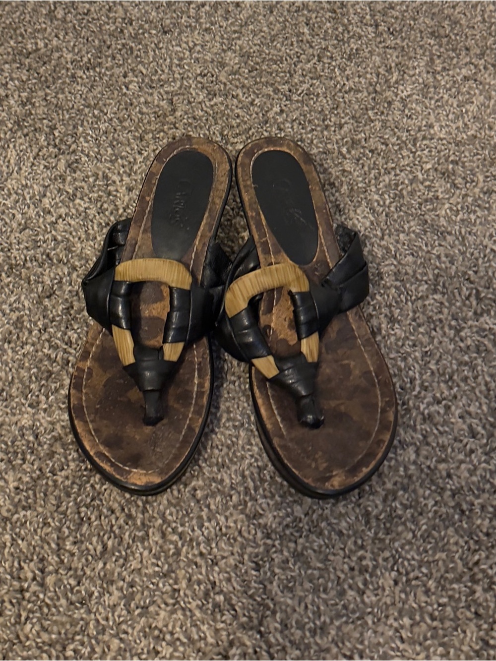 Carlos by Carlos Santana Black and Tan Women's Platform Thong Sandals
